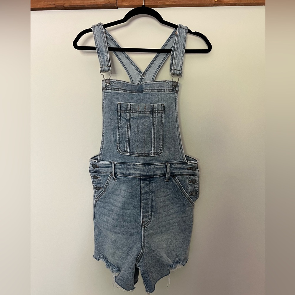 Judy Blues distressed overall size XL